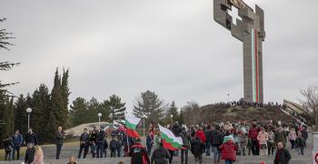Страхът от коронавируса не спря старозагорци да отбележат 3 март на Самарското знаме
